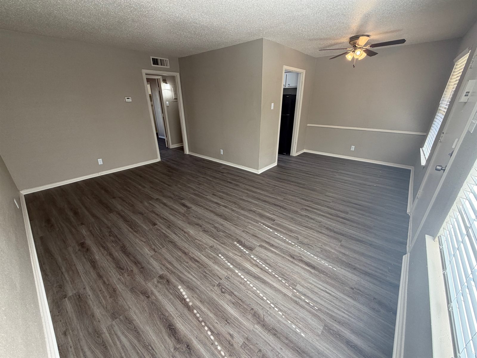 Apartment 105 — photo 6