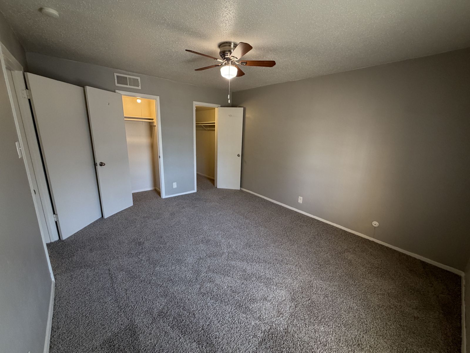 Apartment 215 — photo 5